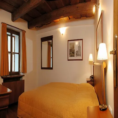Hotell Rezidence Lundborg 4*