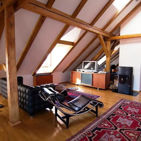 فندق Rezidence Lundborg 4*